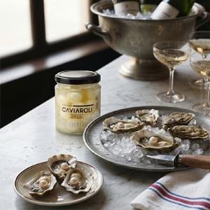 Caviaroli y los chefs de Disfrutar reinventan el maridaje de las ostras